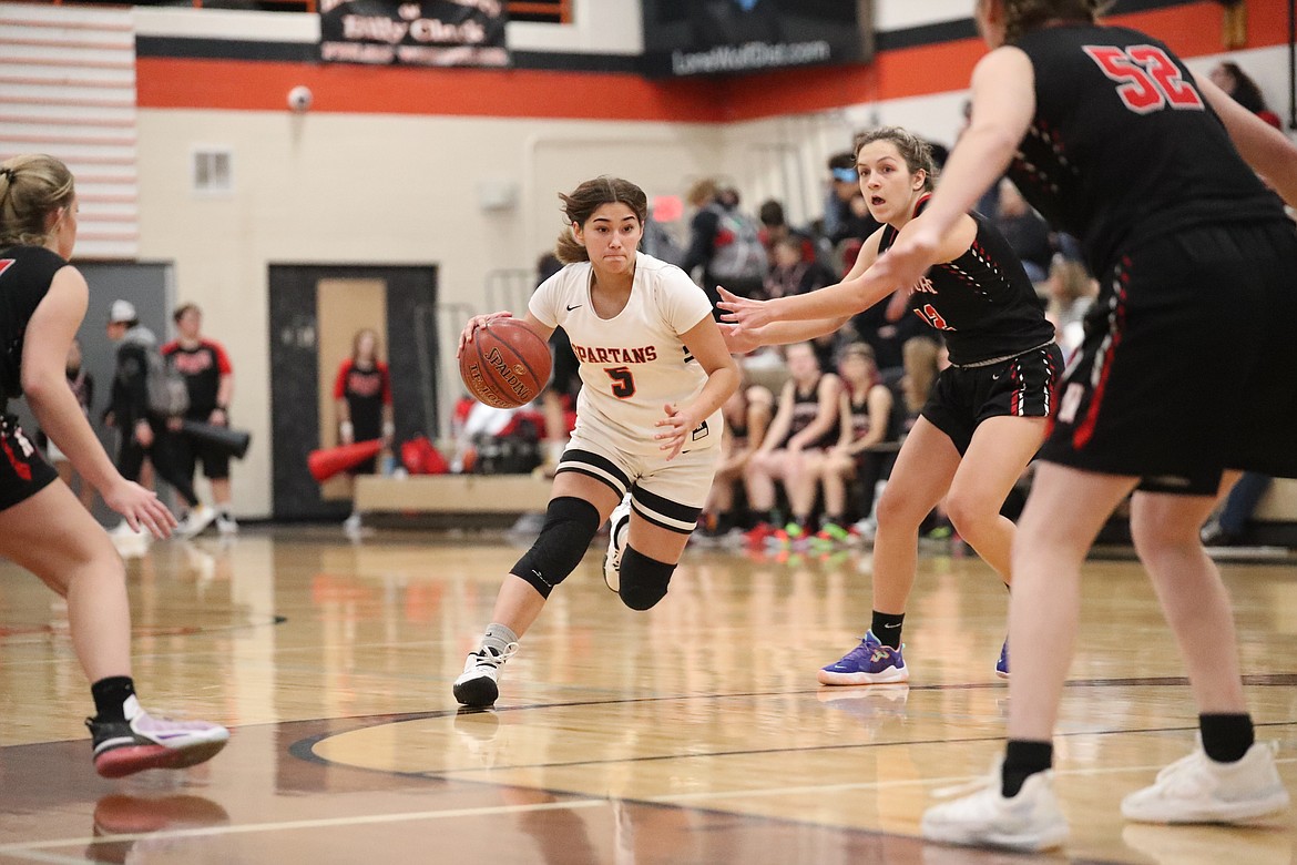 Lilly Freitas drives toward the paint Saturday.