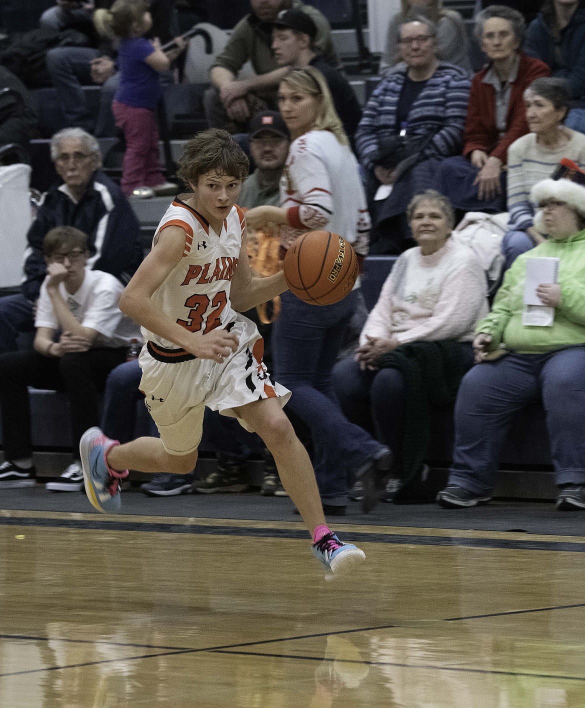 Plains' Zayden Allen pushed up the court against Thompson Falls. (Tracy Scott/Valley Press)