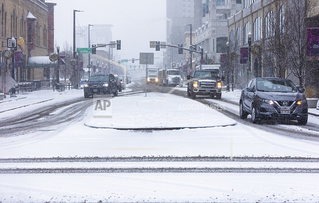 More snow closes major freeway in Washington state Coeur d'Alene Press