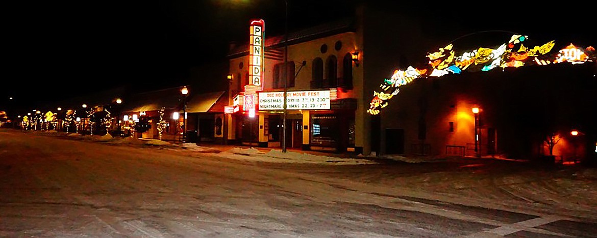 Foster Cline captured this Best Shot of the Panida Theater right before Christmas. If you have a photo that you took that you would like to see run as a Best Shot or I Took The Bee send it in to the Bonner County Daily Bee, P.O. Box 159, Sandpoint, Idaho, 83864; or drop them off at 310 Church St., Sandpoint. You may also email your pictures in to the Bonner County Daily Bee along with your name, caption information, hometown and phone number to bcdailybee@bonnercountydailybee.com.