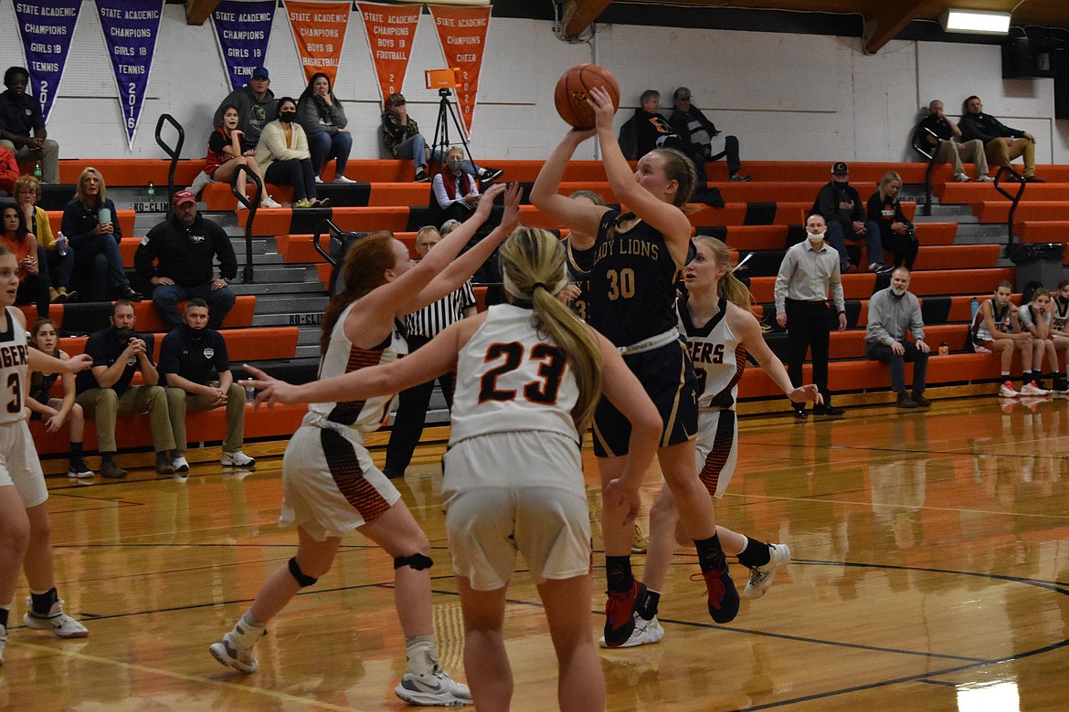 ODESSA — The Moses Lake Christian Academy/Covenant Christian School (MLCA/CCS) fell to Odessa High School, 37-51, in a basketball game Wednesday in Odessa.