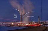 In tiny Wyoming town, Bill Gates bets big on nuclear power