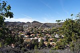 Celeb-heavy Los Angeles suburb gets tough on water wasters