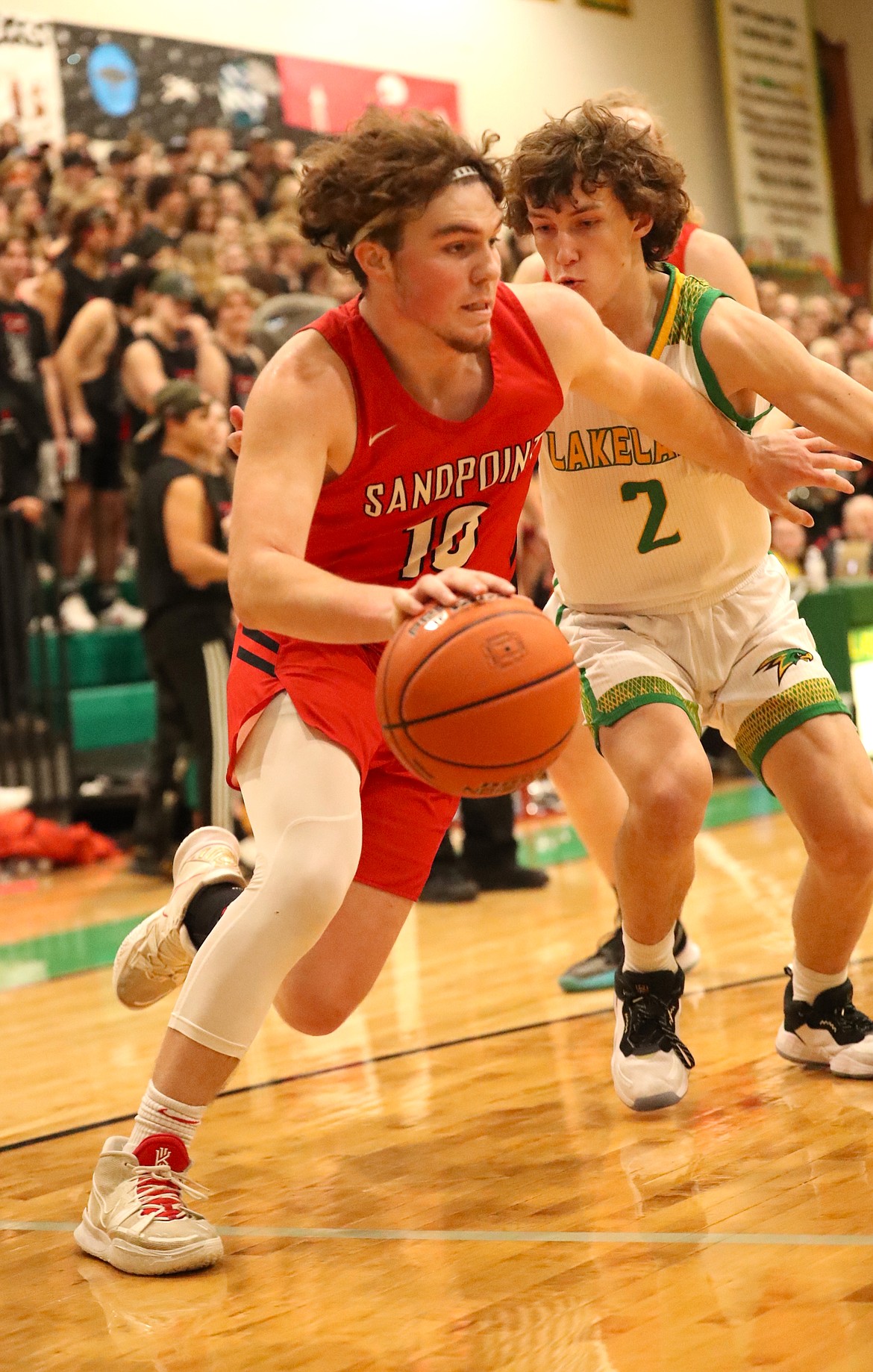 Arie VanDenBerg drives toward the basket Friday.