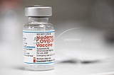 US gives full approval to Moderna's COVID-19 vaccine