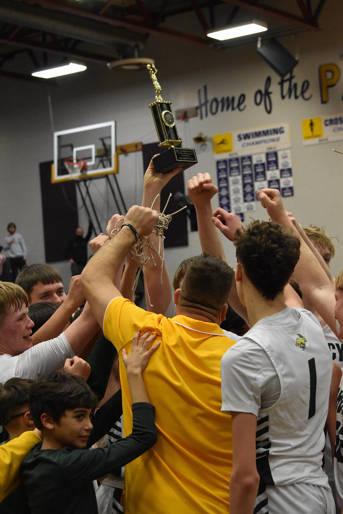 The Quincy High School boys basketball team took the district title on Feb. 11 after a 57-56 victory over Chelan High School.