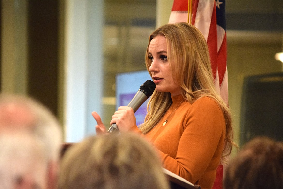 Ivory Hecker, an independent journalist and former reporter for Fox 26 TV in Houston, relates why she quit her job as a TV reporter during the keynote address at Saturday’s Grant County Republican Party Fundraiser and Lincoln Day Dinner last Saturday at the Pillar Rock Grill in Moses Lake.