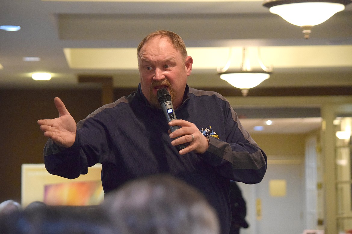 Auctioneer Chuck Yarbro helps the Grant County Republican Party raise over $15,000 during the party’s Lincoln Day Dinner and fundraiser at the Pillar Rock Grill on Saturday.