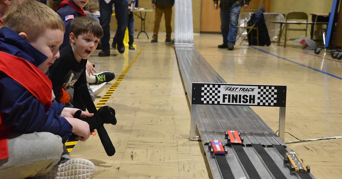 Cub Scouts hit top speeds at 15th annual Pinewood Derby - St. Charles  Herald Guide