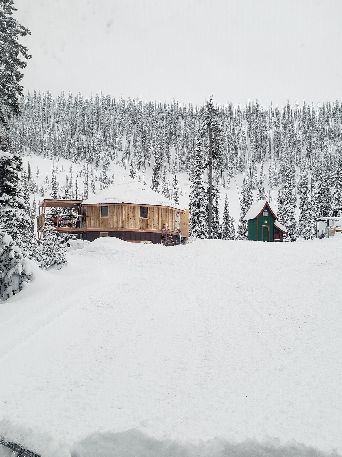 It took a month for the Great Northern Powder Guides crew to build the Powder House (courtesy photos).