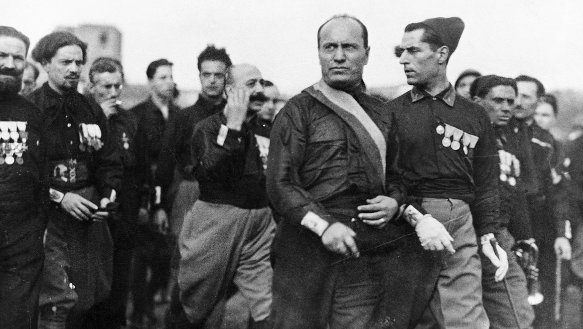 Mussolini in Rome with Blackshirts — the paramilitary wing of the Fascist party — the early Antifa (1922).