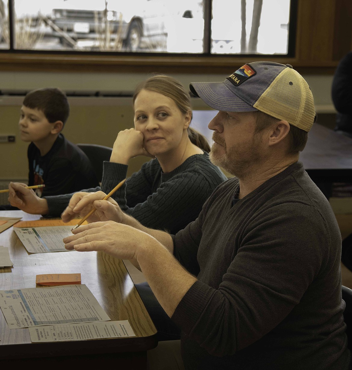 Junior Judges Lacey Scharfe and Ray Brown. (Tracy Scott/Valley Press)