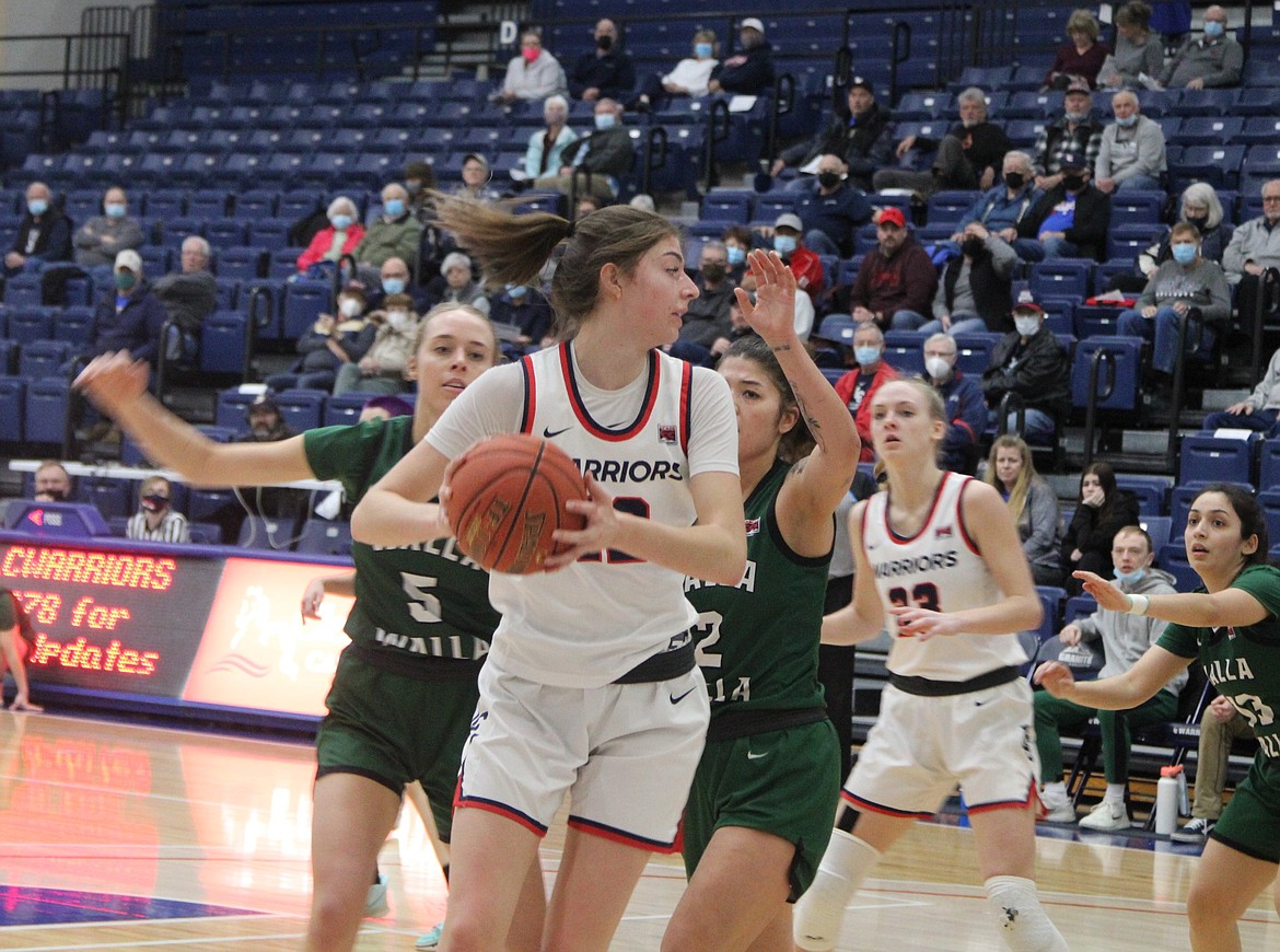 Photo courtesy of LEWIS-CLARK STATE ATHLETICS
Lewis-Clark State junior forward Sara Muehlhausen, a former Lake City High standout, looks to drive to the basket during a game against Walla Walla in Lewiston.