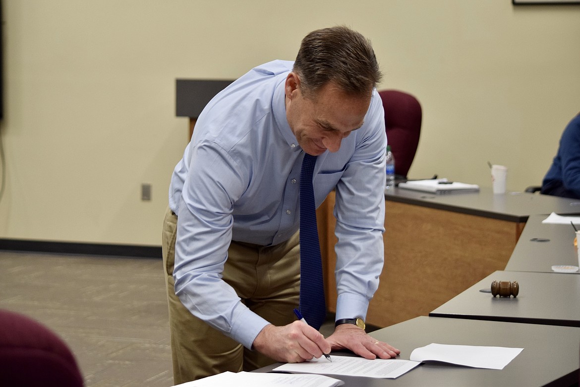 Monty Sabin, the new superintendent of the Moses Lake School District, signed his contract with the MLSD at a regular meeting on Thursday, March 24, and will begin his new job full-time on July 1. Sabin said he walks into the job with the knowledge that there is a public trust issue to address.