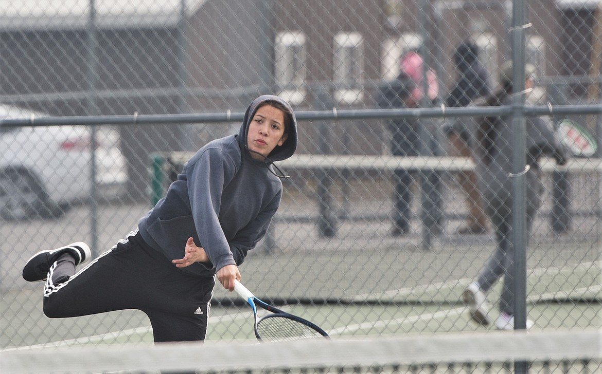 Mission's Madyson Currie. (Scot Heisel/Lake County Leader)