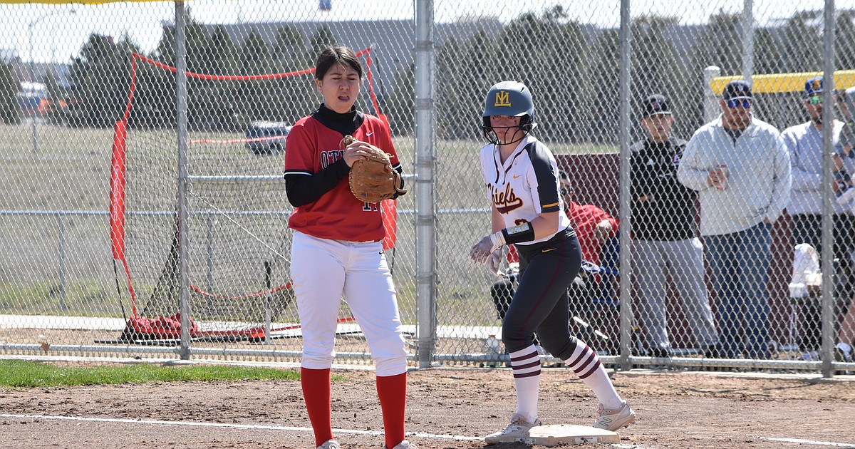 Moses Lake and Othello softball go head to head | Columbia Basin Herald