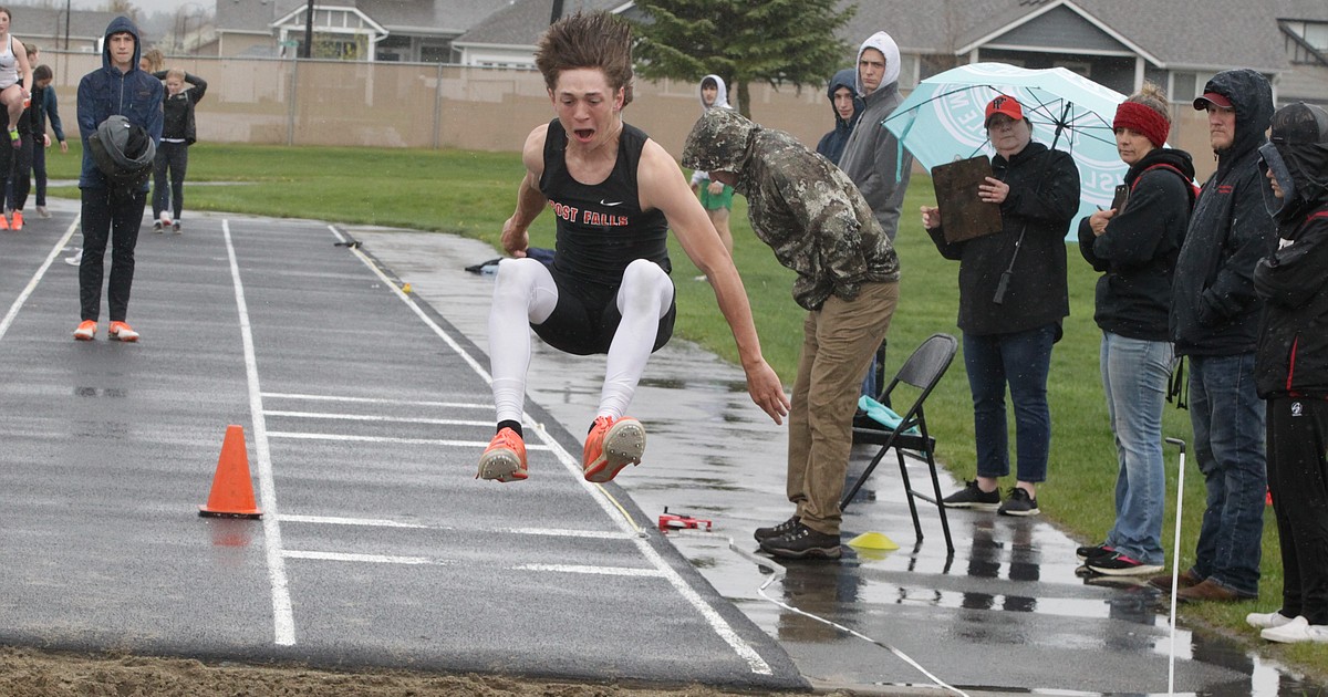 PREP TRACK AND FIELD Soggy standouts Coeur d Alene Press