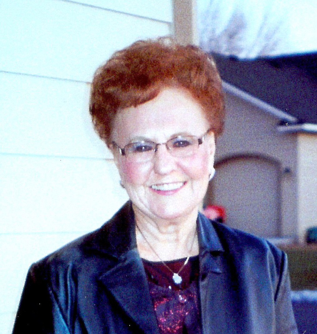 Phyllis Vianne Lowther passed away Tuesday, March 22, 2022, at Brookdale Hearthstone Assisted Living.