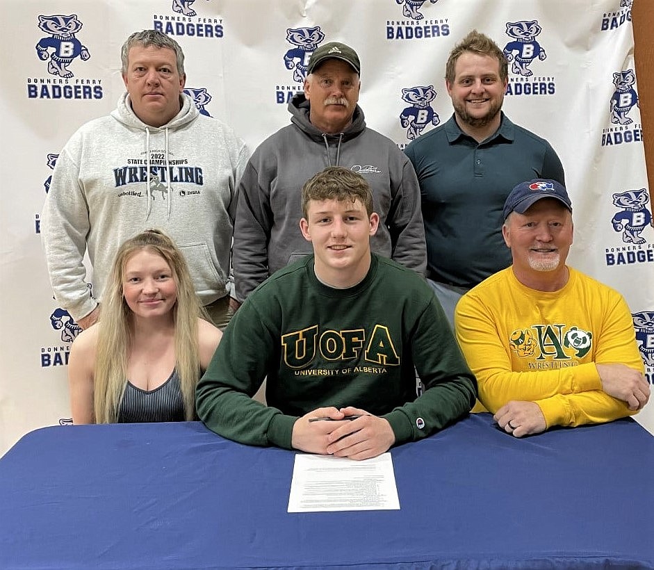 Richards signs with U of Alberta | Bonners Ferry Herald