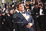 Tom Cruise and 'Top Gun: Maverick' touch down in Cannes