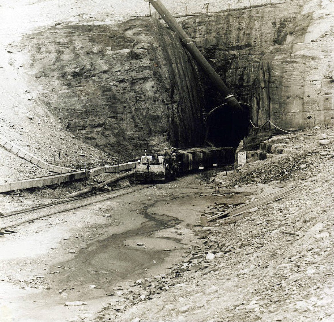 Rubble is removed from the south portal during construction of the Flathead Tunnel. (Bruce Morse photo)
