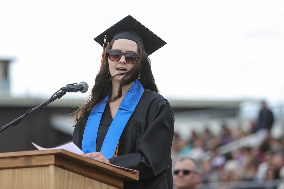 Valedictorian Lexie Gauthier speaks at the Ronan High School graduation on May 29, 2022. (JP Edge/Hungry Horse News)