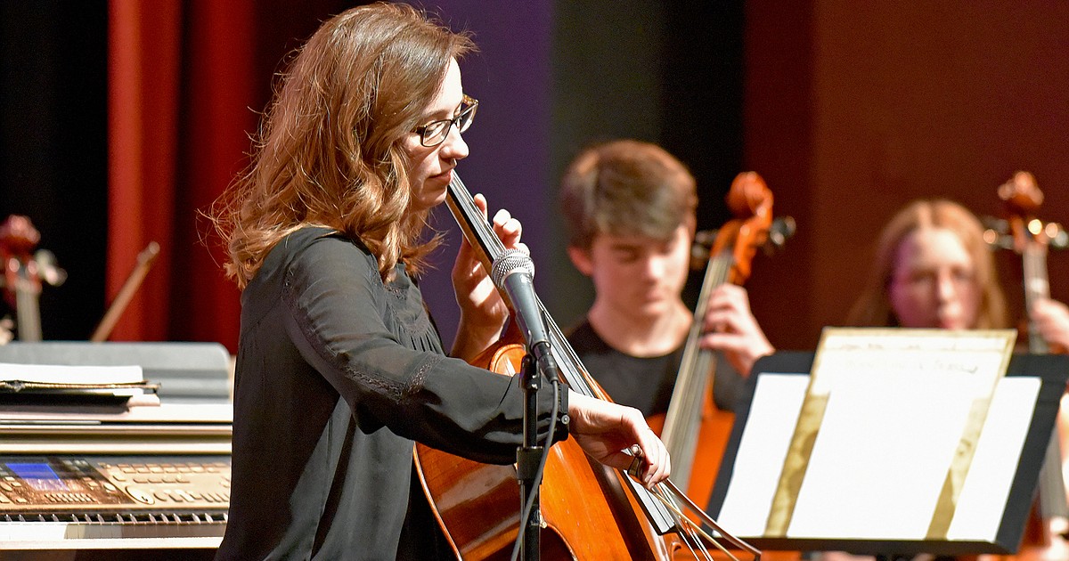 Orchestra teacher brings Broadway experience to classroom | Whitefish Pilot