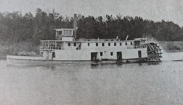 Steamer Crescent on the Flathead River in the early 1900s (photo provided by the Ernie Von Euen Collection)