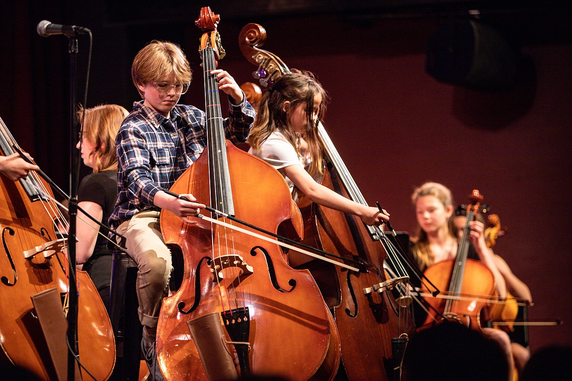 Sixth graders Kolten Prangley and Mercedeez Baumgartner on the bass. (JP Edge photo)