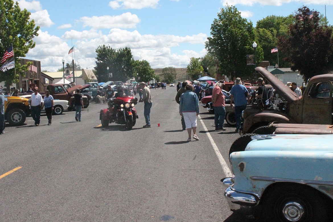 Wilson Creek streets were lined with cars, owners and spectators Saturday for the Little Big Show. The event is the biggest Wilson Creek holds all year.