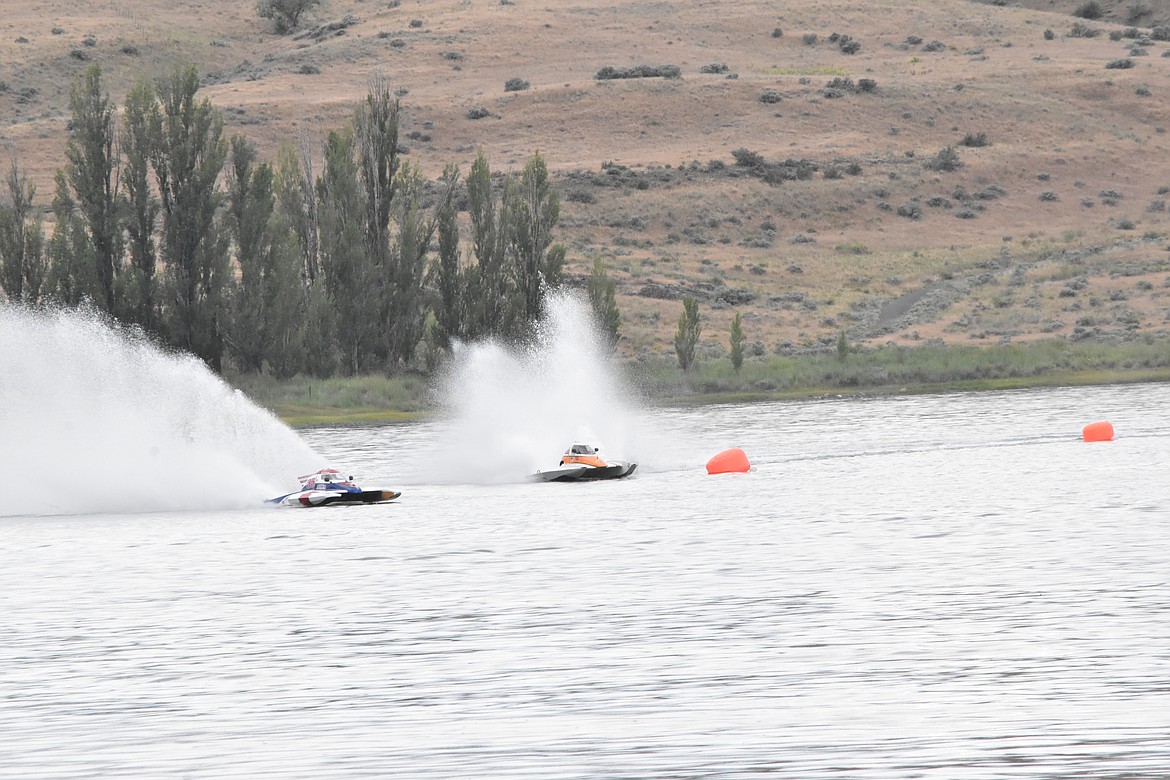 The race course was a giant loop marked out in the middle of Soap Lake. Winds caused choppy waters on Saturday, but Sunday saw plenty of action on the water.