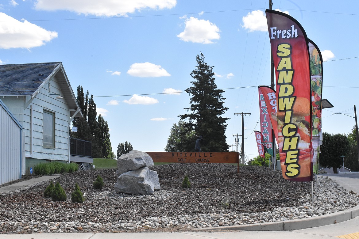 Porky’s Clubhouse Grill is located at 104 E Tenth Ave, right next to Ritzville City Park on the North West side of the Ritzville Golf Course.