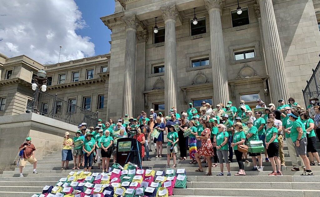 Reclaim Idaho submits 100,000 signatures