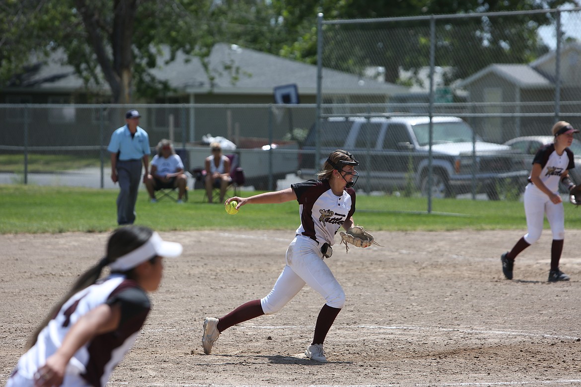 The Moses Lake Rattlers defeated the Whatcom Wolverines 6-1 in the semifinal matchup.