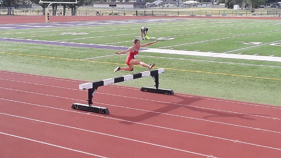 Paige Perkins placed first in the 2000m steeplechase and third in both the 1500m and 3000m races last weekend at the USATF Region 13 Championships.