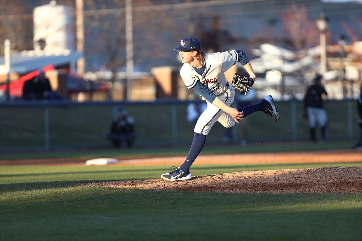 The 13U Columbia Basin Riverdogs will head to Ferndale this weekend for the 2022 Pacific Northwest Babe Ruth Regional Tournament.