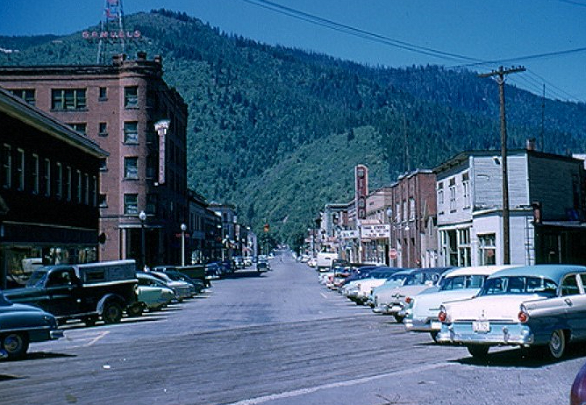 In the 1950s, the Samuels Hotel (pictured on the left) was still a part of the Downtown Wallace vibe, although its best days were behind it, it remained a valuable commodity for people coming and going from the town.