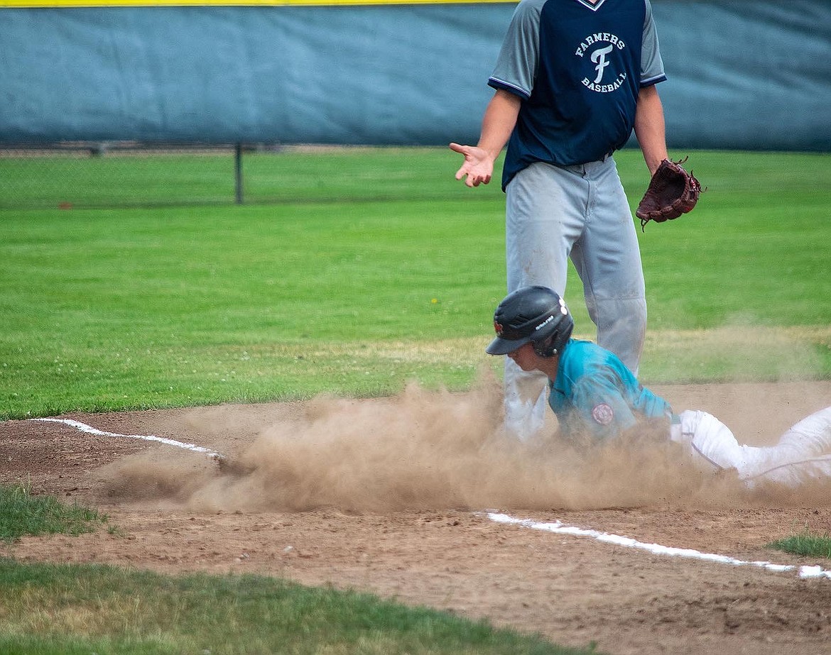 The 15U Riverdog squad swept Farmers in a best-of-three series at the state competition to qualify for regionals.