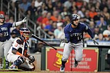 Toro pinch-hits for hurt J-Rod, leads Mariners past Astros