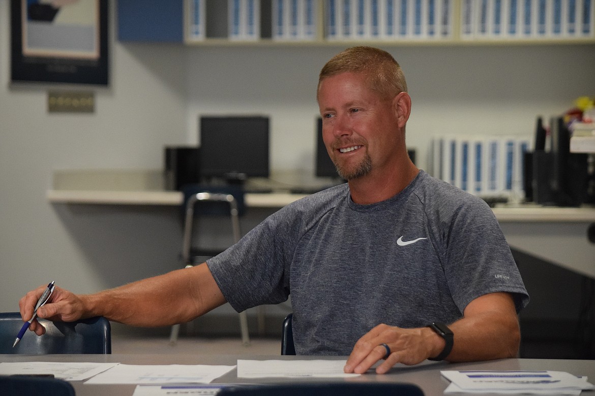 Warden School Board Vice Chair Doug Skone chairing a meeting of the Warden School Board on Thursday, where board members approved the district’s $23.8 million overall budget for the 2022-23 school year.