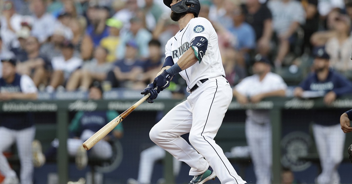 Judge hits No. 44, Yankees beat Mariners 9-4 to stop skid