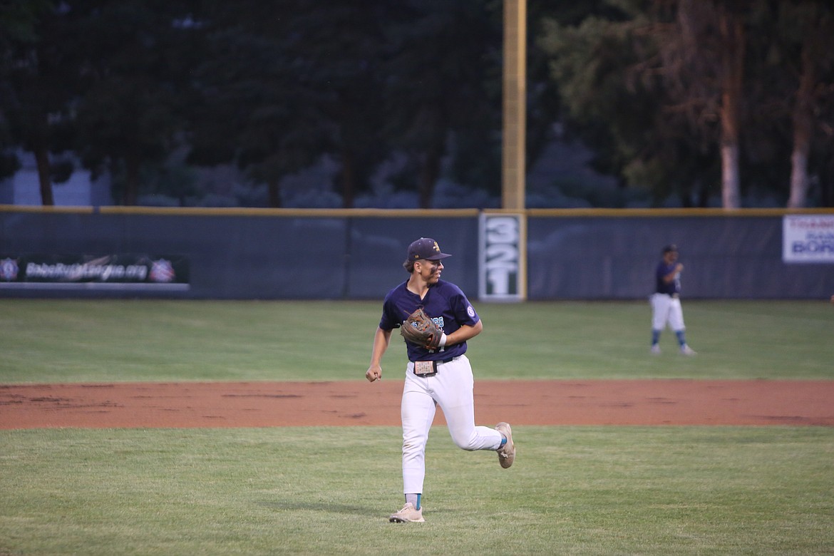 The Columbia Basin Riverdogs will face off against Farmers Baseball on Wednesday night for a chance to advance to bracket play.