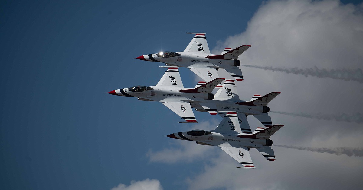 Thunderbird squadron roars across the Montana skies | Valley Press ...