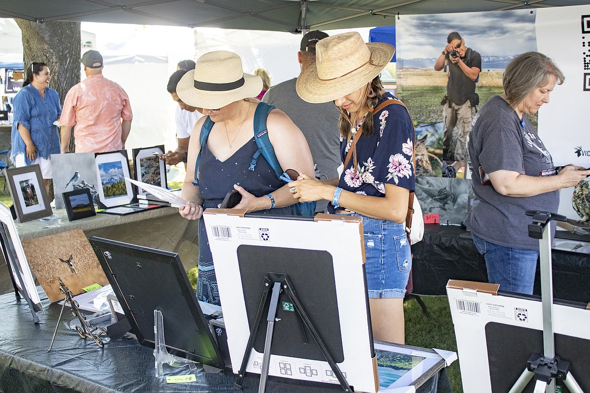 The 51st annual Sandpiper Art Festival on Saturday hosted a number of artisan booths on the lawn of the Lake County Courthouse. (Rob Zolman/Lake County Leader)