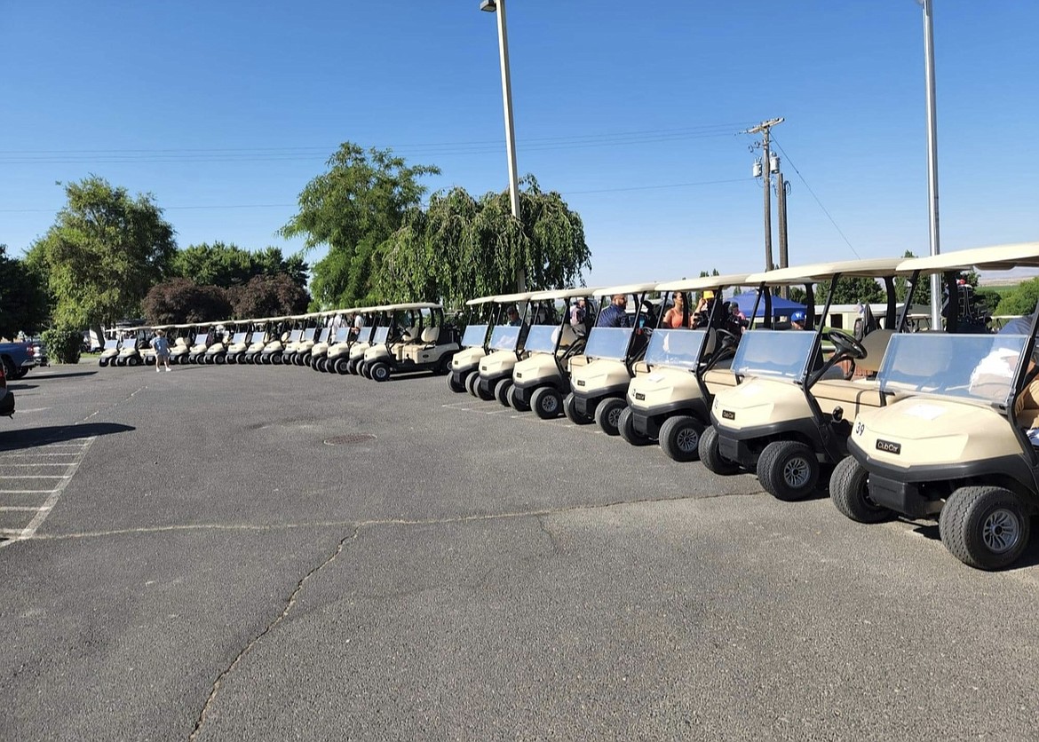 The first annual Larry Hollenbeck “Dude! Where’s my CART?!” Alzheimer’s Awareness Golf Tournament raised nearly $4,200 in its inaugural year.