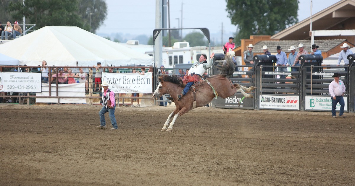 Moses Lake Roundup Day 1 results Columbia Basin Herald