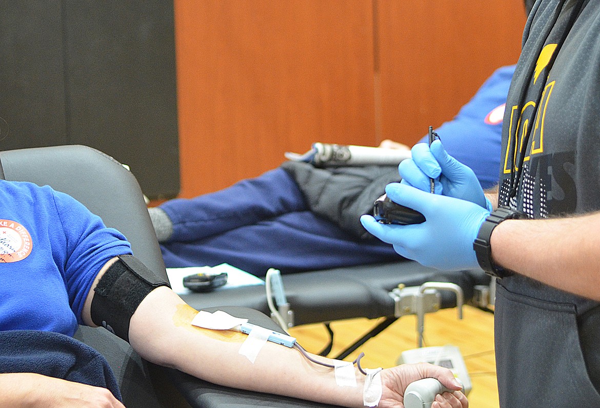 community-blood-drive-creates-welcoming-environment-to-donate-blood