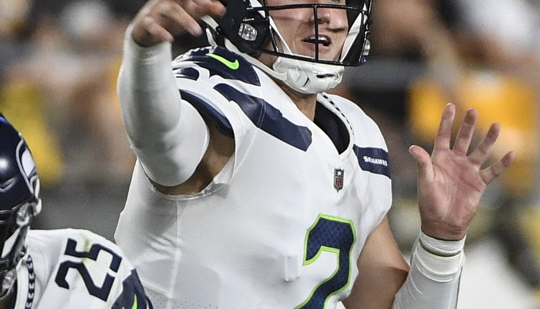 Seahawks hope to give Drew Lock plenty of action in finale - The Columbian