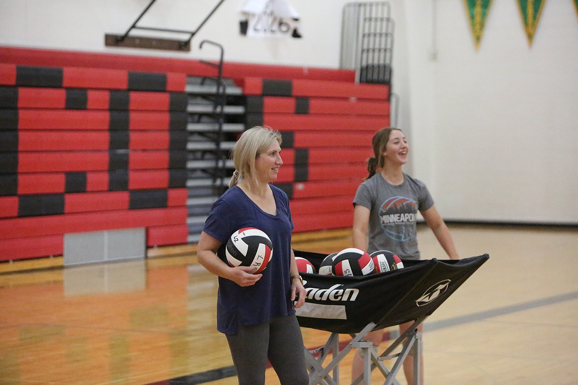 Lind-Ritzville/Sprague volleyball head coach Cari Galbreath instructs players on the next drill to complete during practice.