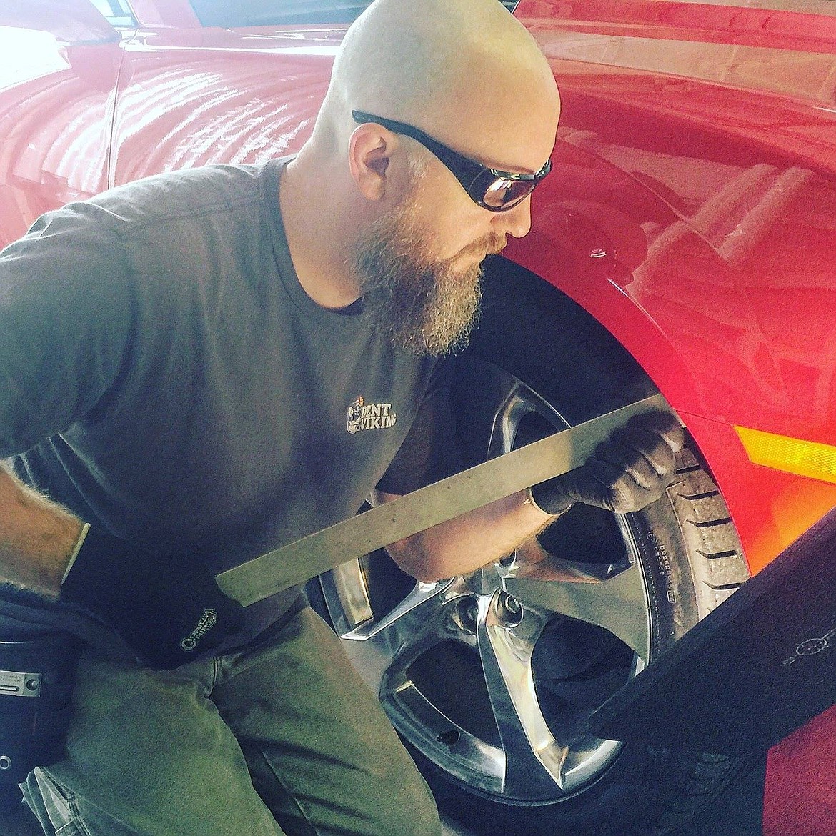 J.J. Honeycutt of Dent Viking Paintless Dent Repair.